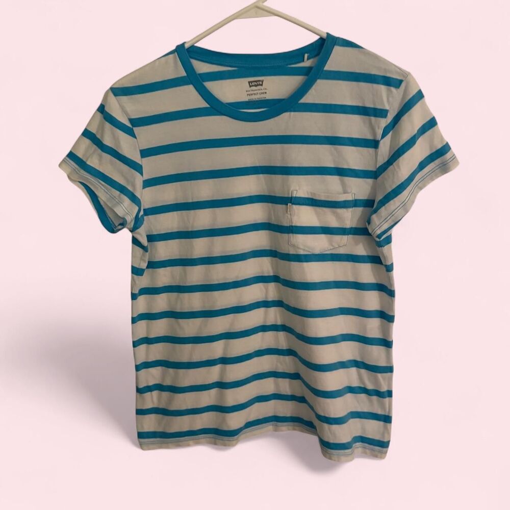 Levi's T-Shirt Womens M Blue Striped Pocket Crew Neck Top